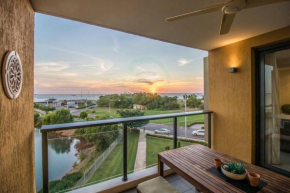 ZEN BY THE OCEAN - 1-BR Executive Biz Retreat